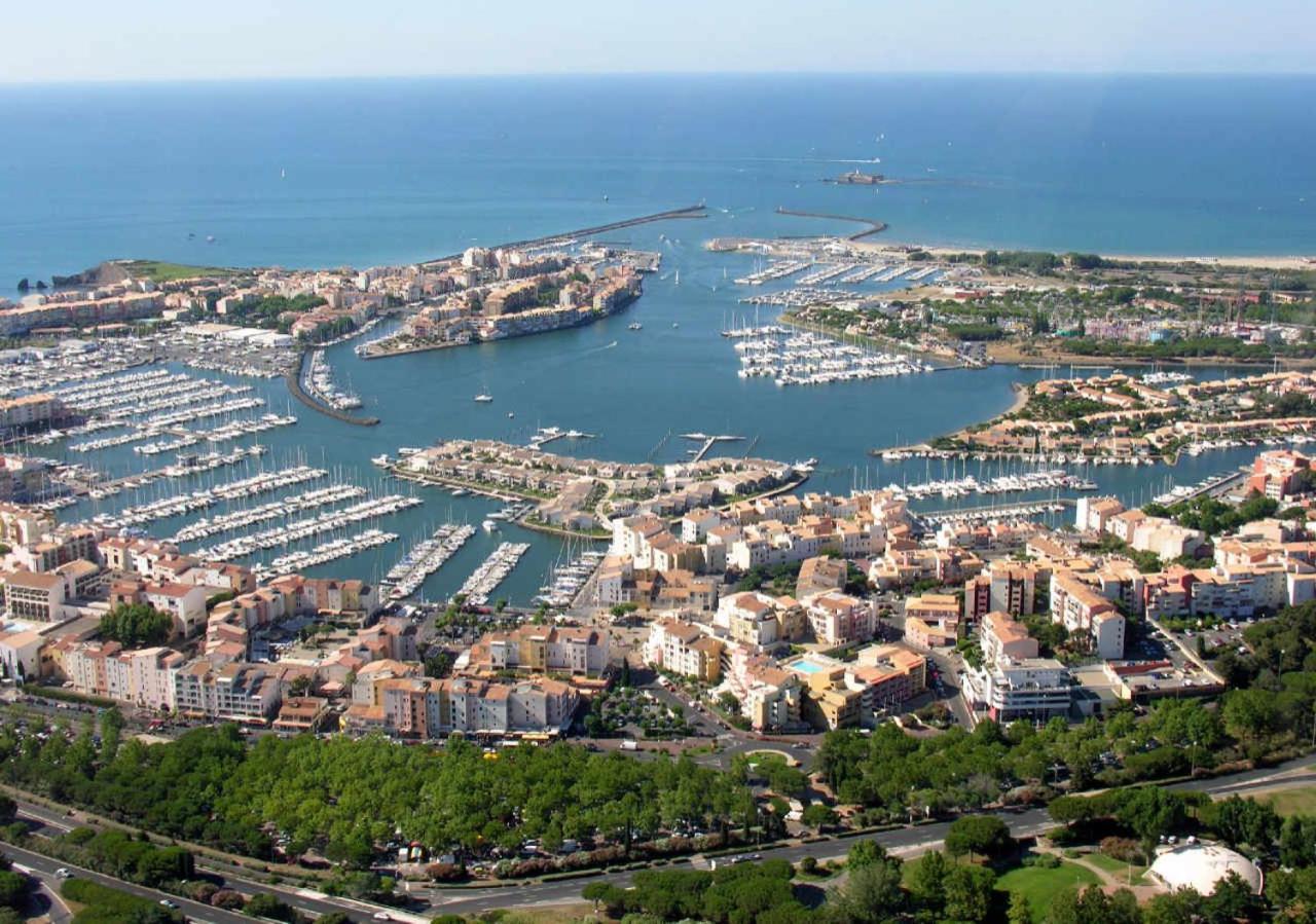 Emeraude Dans Agde